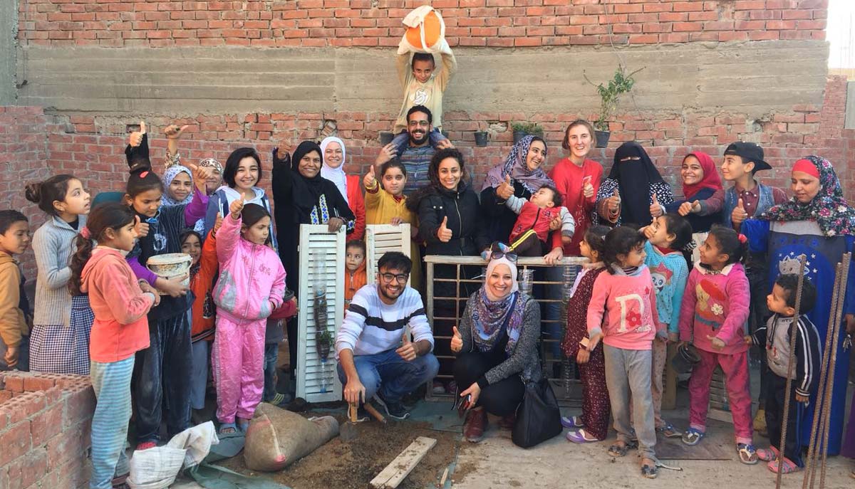 Rooftop gardening workshop with the community of the Informal area of Helwan, 2017